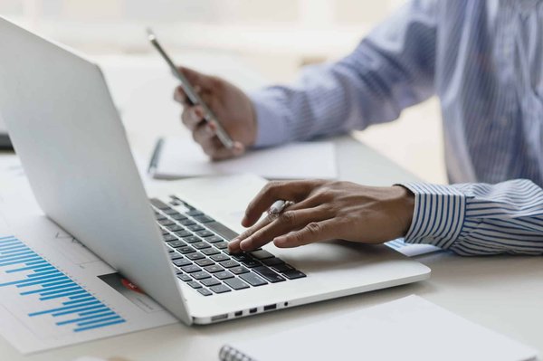 Compte pro en ligne : avantages pour entrepreneurs